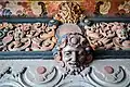 Detalle de la decoración de la fachada
