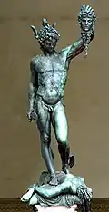 Escultura mitológica del Renacimiento: Perseo con la cabeza de Medusa, de Benvenuto Cellini, bronce.