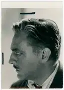 En 1933
